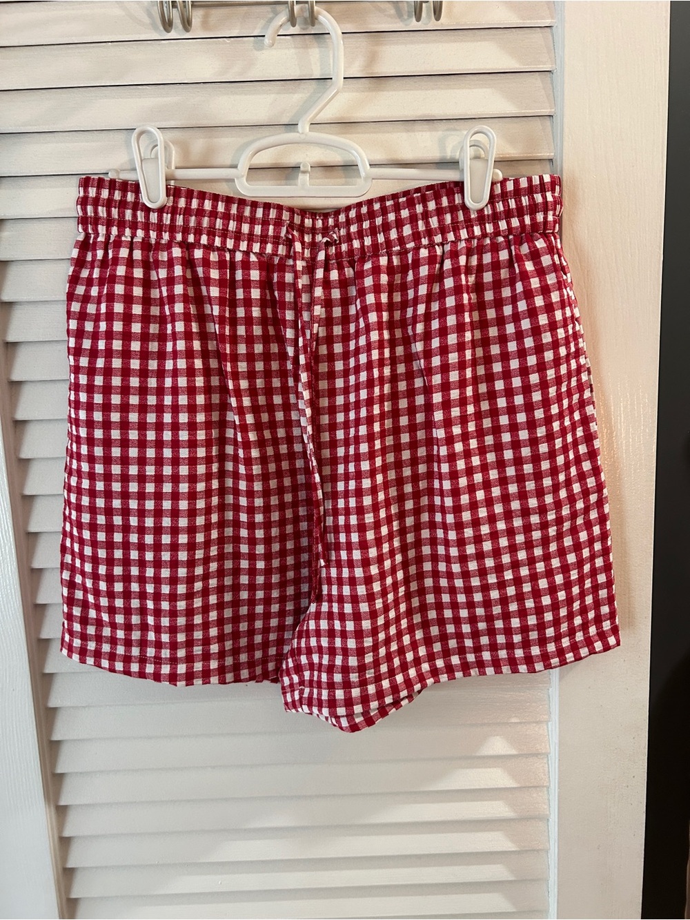 Red Gingham Elastic-Waist Women's Athletic Shorts